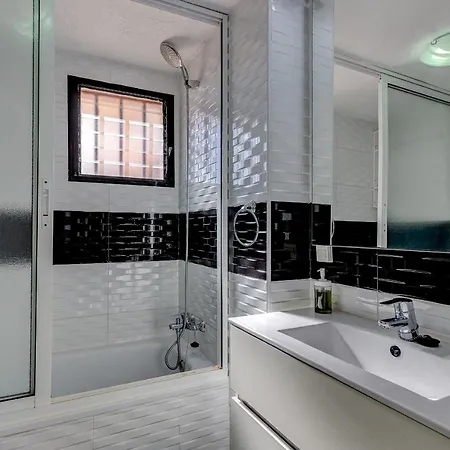 Apartment Axe Acoro Palmeras Del Sur By Paramount Holidays Costa Adeje (Tenerife)